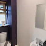Unique 3bedrooms Near & Airport *