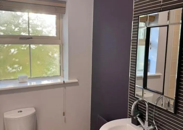 Unique 3bedrooms Near & Airport Дом отдыха