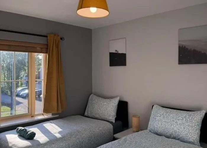 Дом отдыха Unique 3bedrooms Near & Airport *